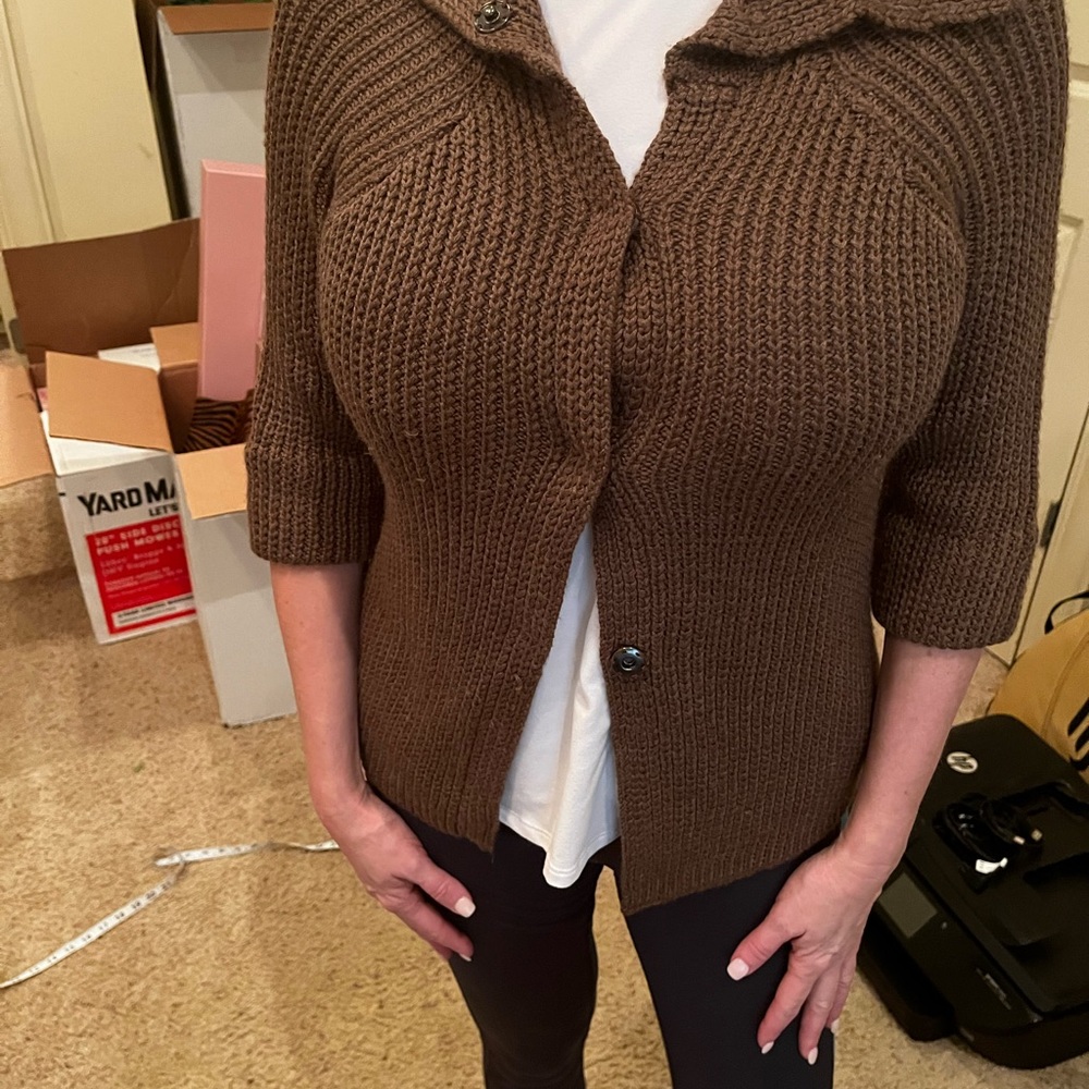 Really cute! BCBG Maxazria 3/4 length sleeve brown sweater. Size small.